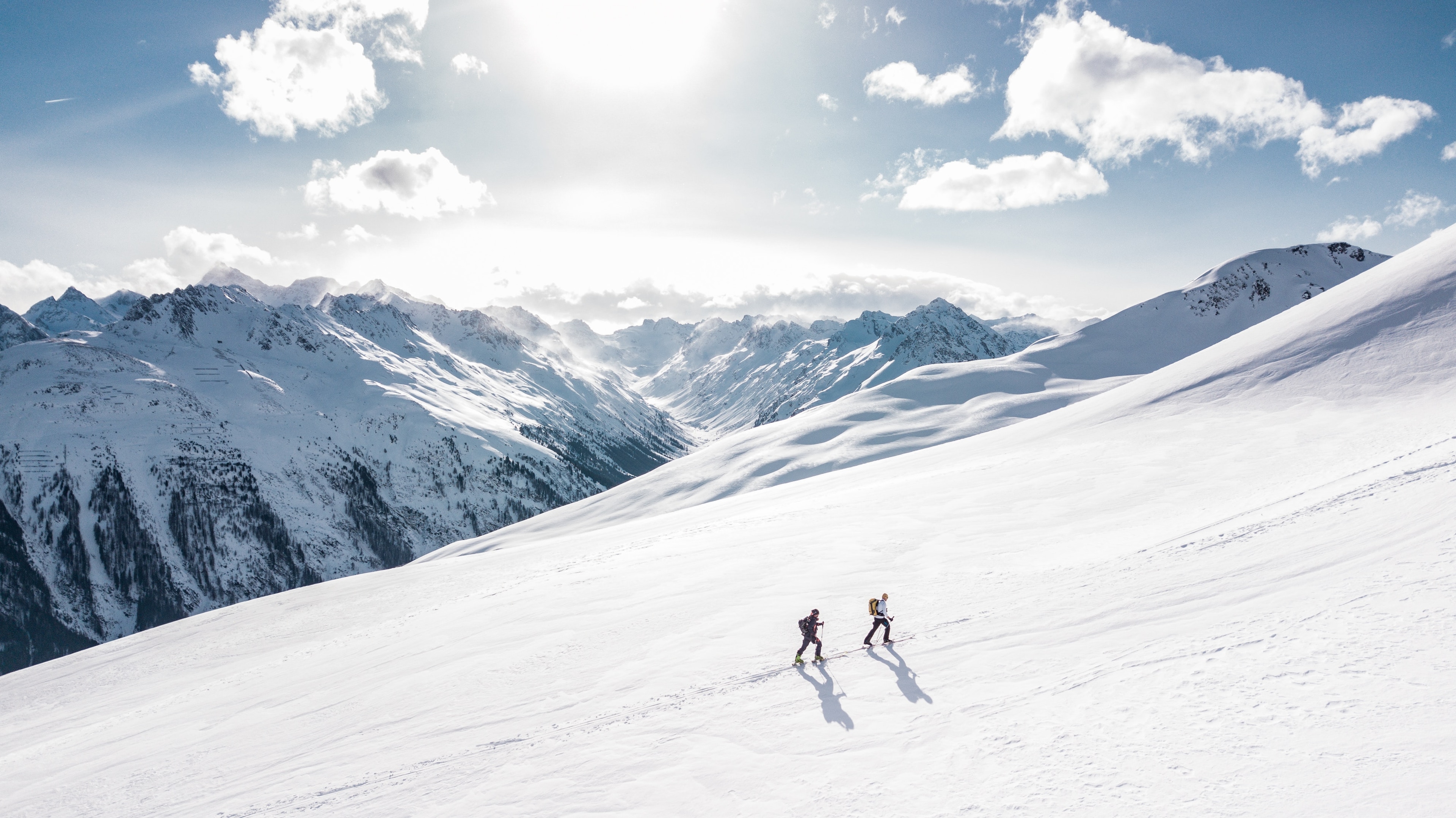 Storing skiing equipment correctly