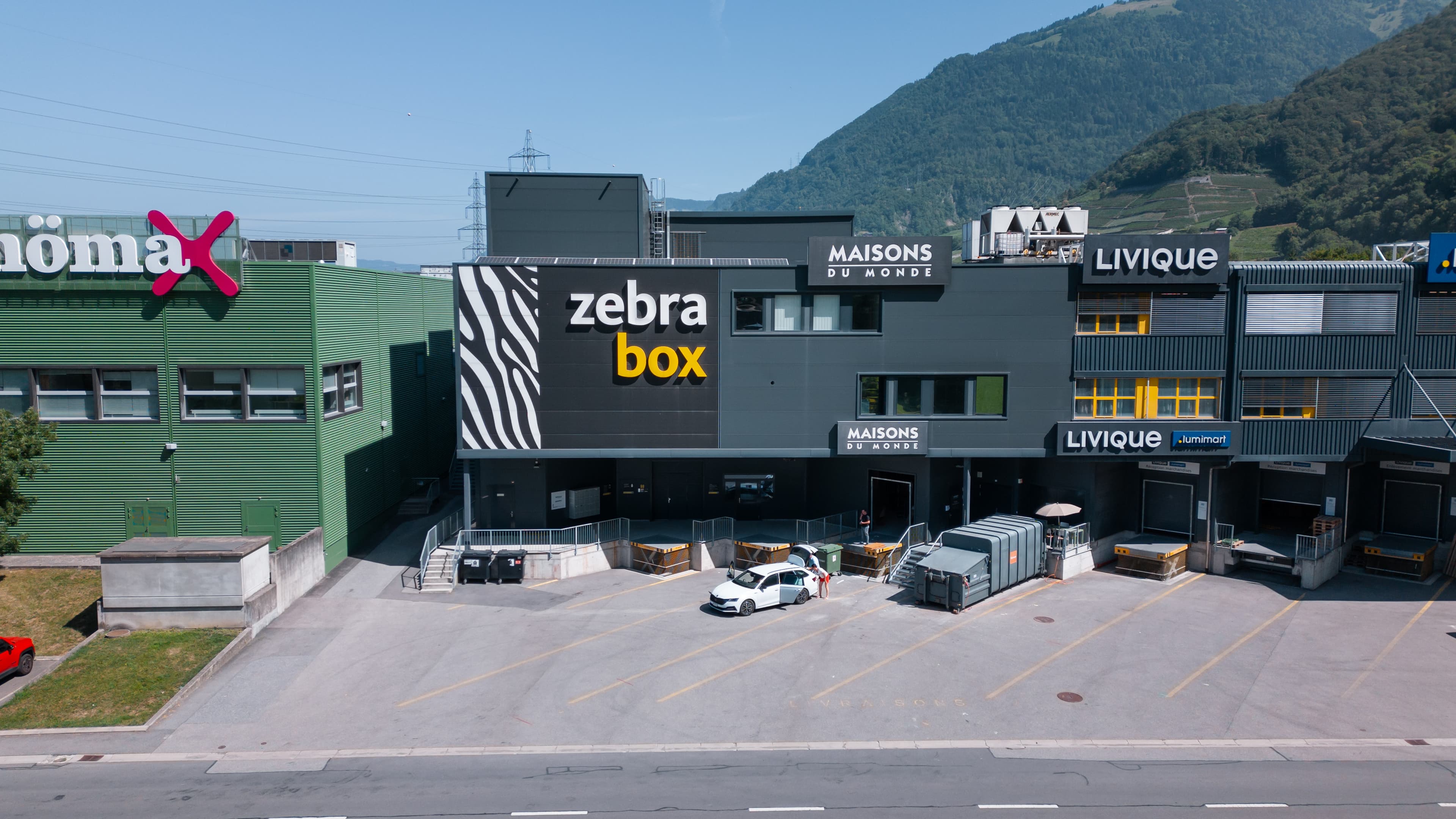 Zebrabox Villeneuve Aussenaufnahme Gebäude