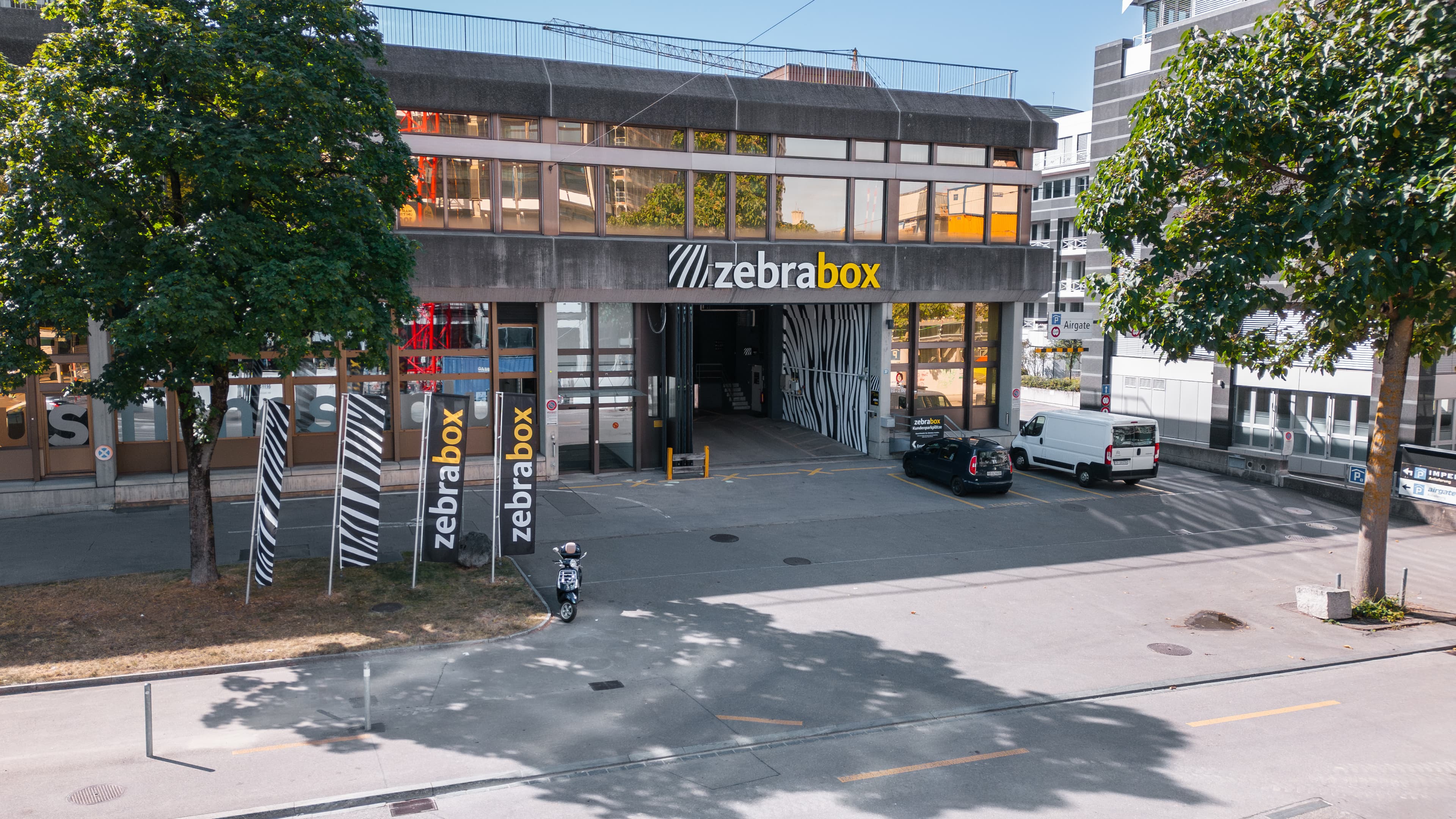 Zebrabox Zürich Aussenaufnahme Gebäude