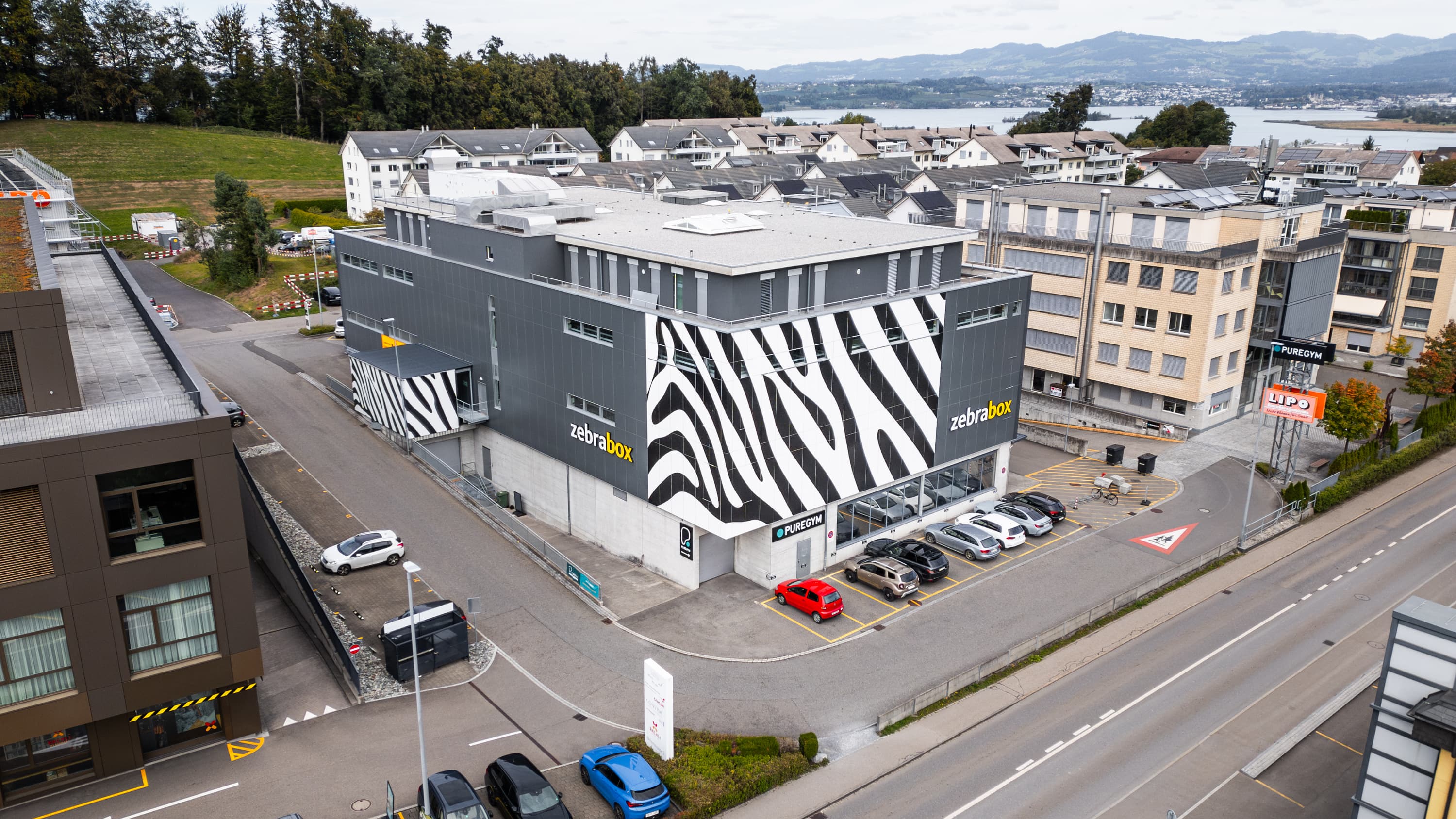 Zebrabox Pfäffikon Gebäude