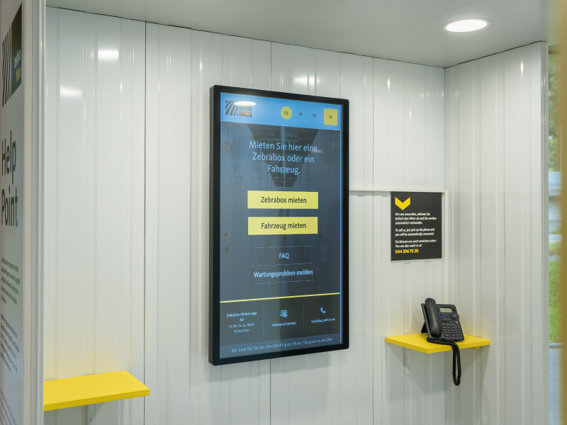 Self-Check-in-Touchscreen im Zebrabox Kiosk